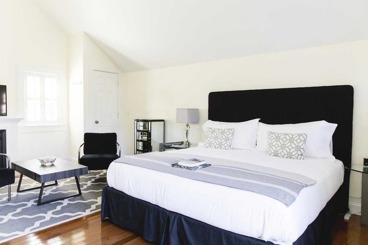 The Platinum Pebble Boutique Inn - Adults Only Property Harwich Port Exterior photo